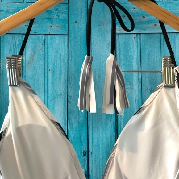 Cupshe swim suit‎ size medium. Never worn. - Picture 10 of 10